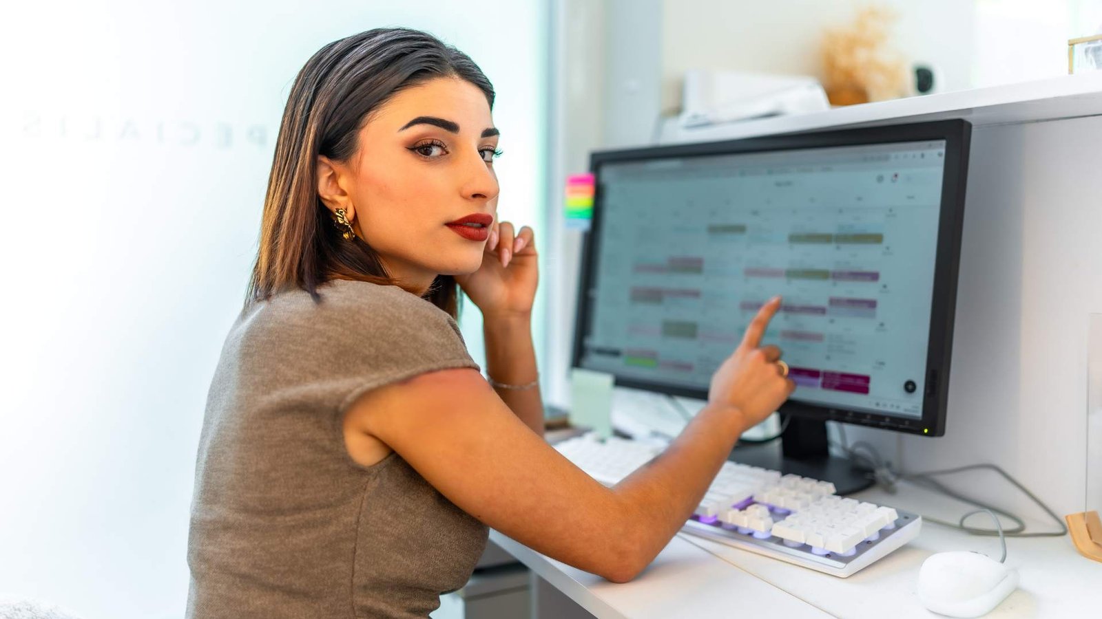 Como um sistema de agendamento online aumenta seu faturamento no salão