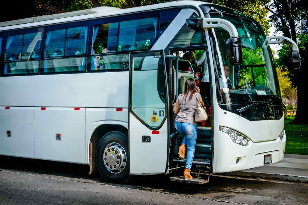 Passagem de Ônibus e Seus Direitos: Tudo o que Você Precisa Saber