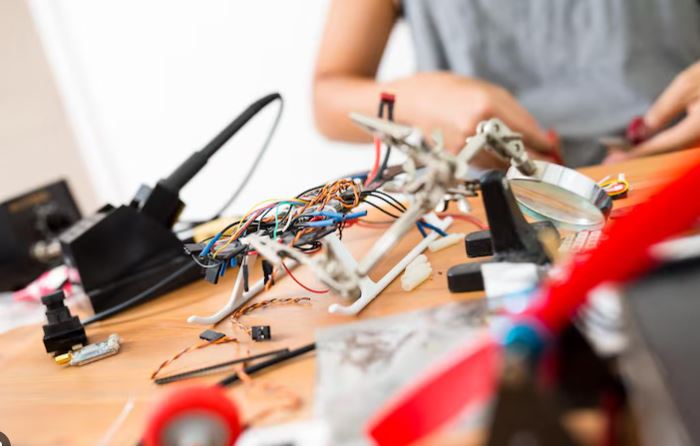 Estratégias para lucrar com a montagem de dispositivos eletrônicos